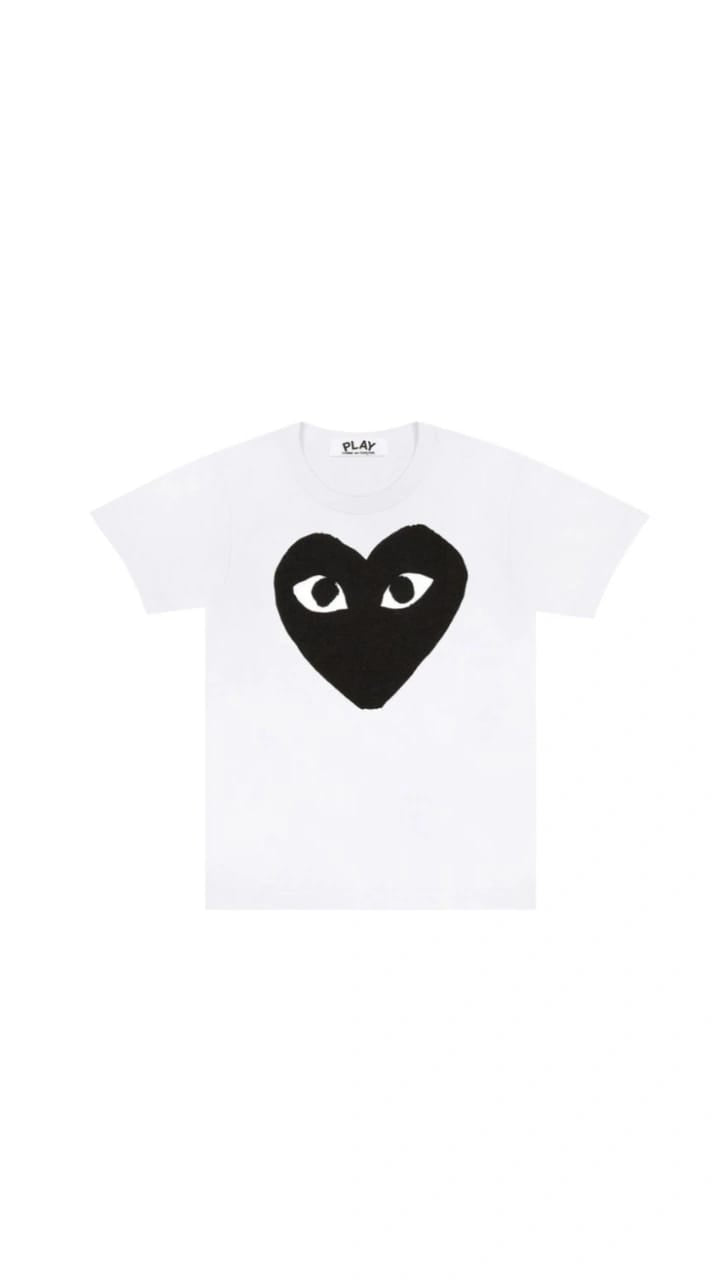 Play Comme des Garçons Big Black Heart