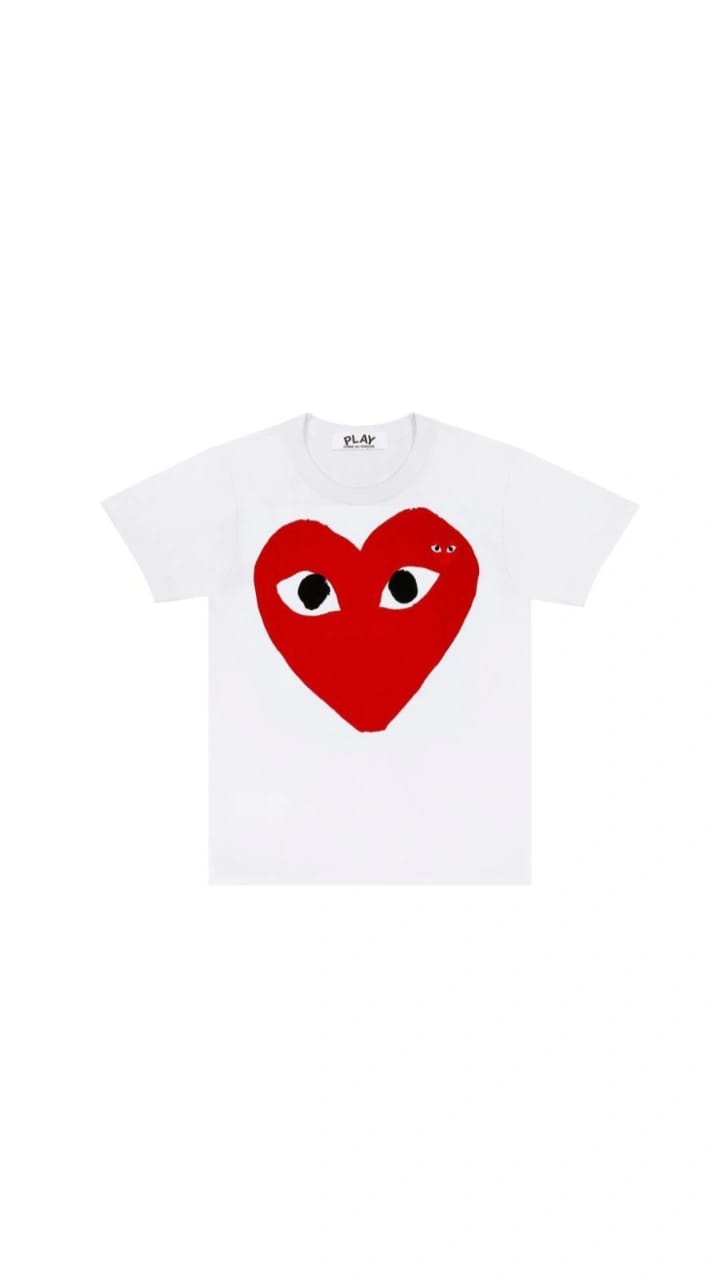 Play Comme des Garçons Big Red Heart with Little Red Heart